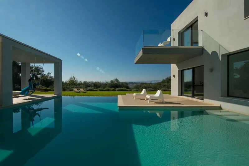 Luxury villa in Corfu for sale