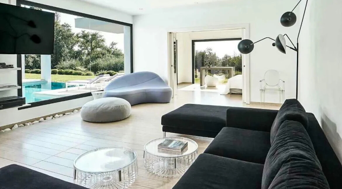 Luxury villa in Corfu for sale 9