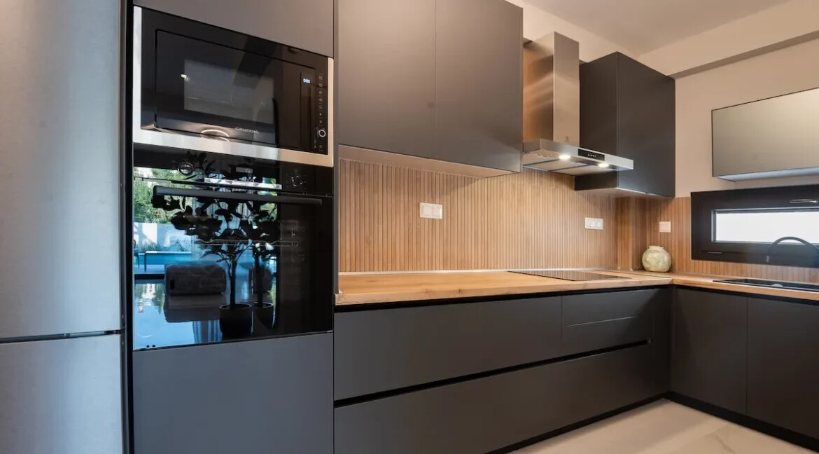 Newly Built Luxury Villas in Polichrono, Chalkidiki 3