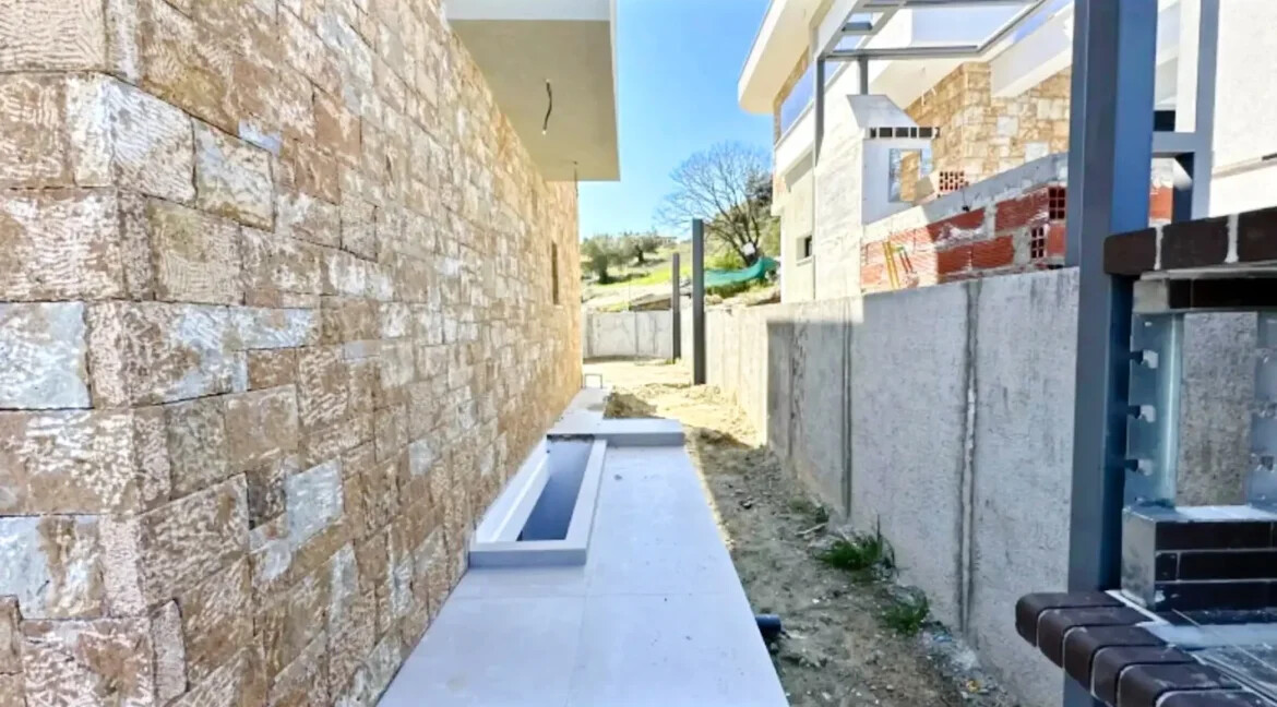 Newly Built Villa for Sale in Halkidiki Pefkochori 1