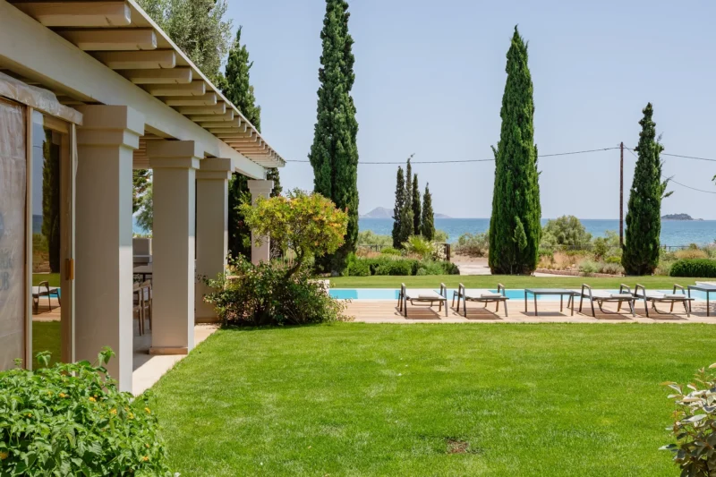 Seafront Villa for sale in Peloponnese,Porto Heli in 37.336456332478,23.185819884131,13