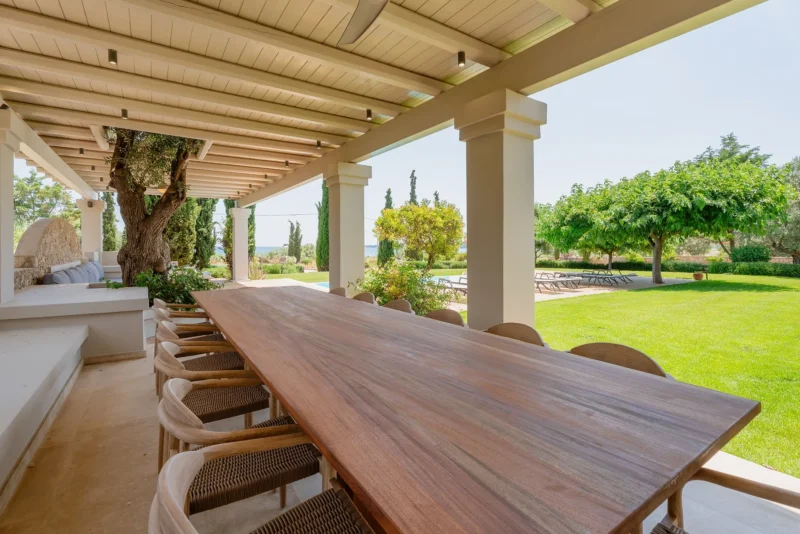 Seafront Villa for sale in Peloponnese,Porto Heli in 37.336456332478,23.185819884131,13