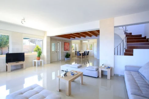 Seaside Villa for Sale in Heraklio Crete 18