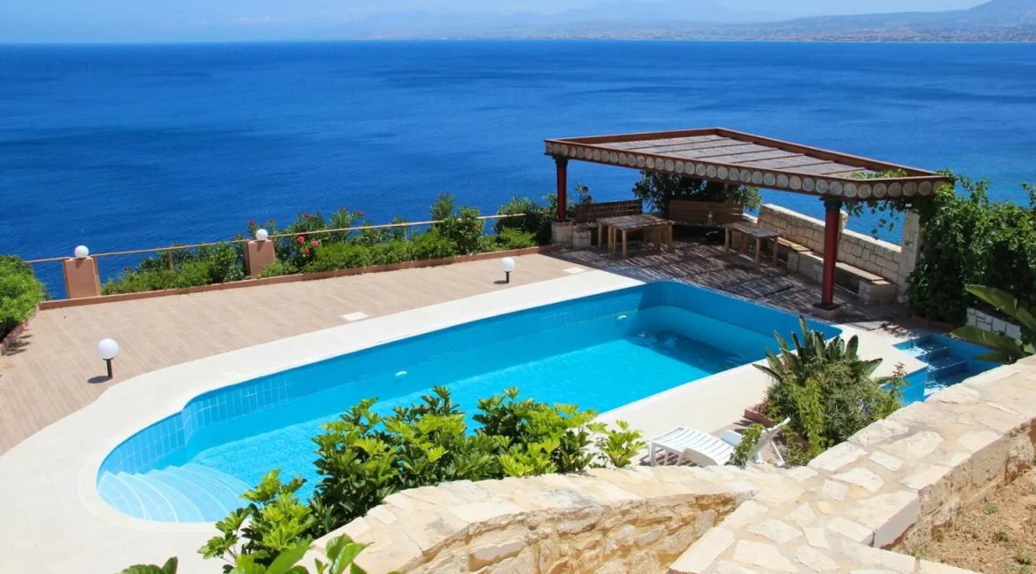 Seaside Villa for Sale in Heraklio Crete 23