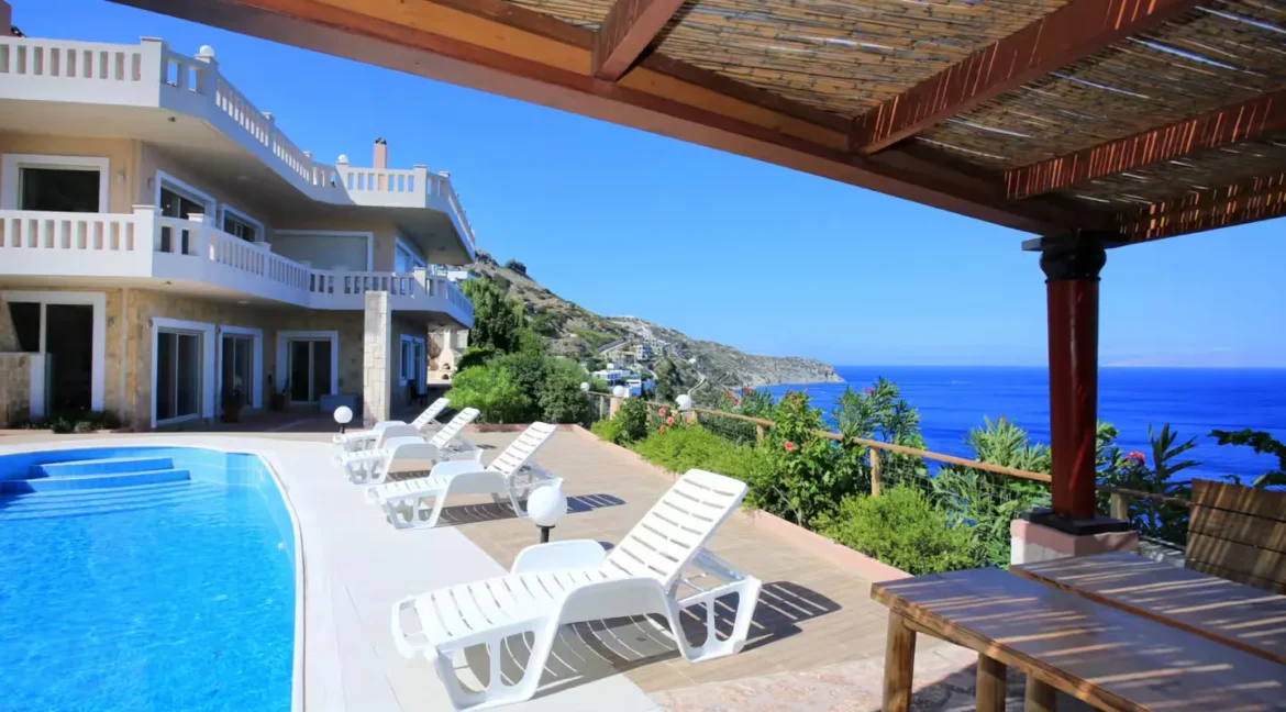 Seaside Villa for Sale in Heraklio Crete 3
