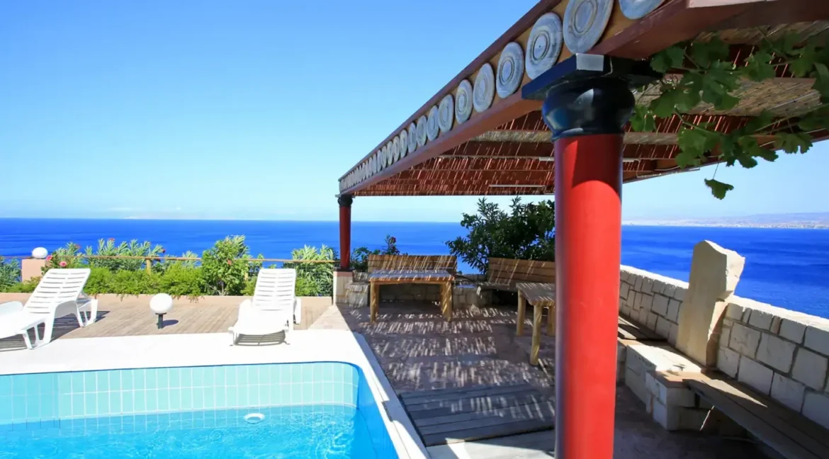 Seaside Villa for Sale in Heraklio Crete 4