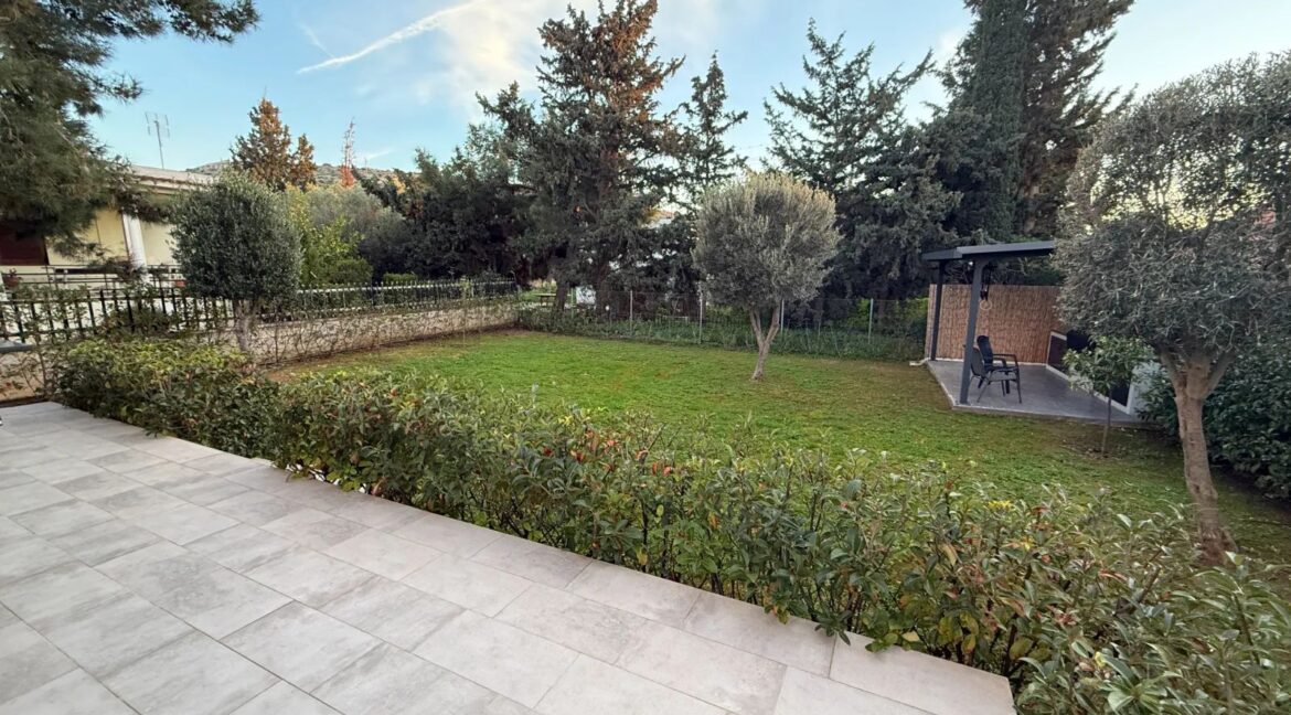 Seaside Villa for Sale in Lagonissi Athens Riviera 1