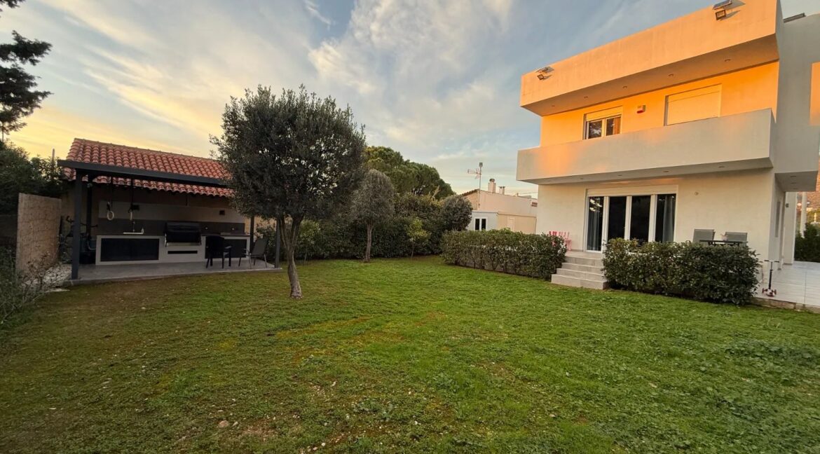 Seaside Villa for Sale in Lagonissi Athens Riviera 2