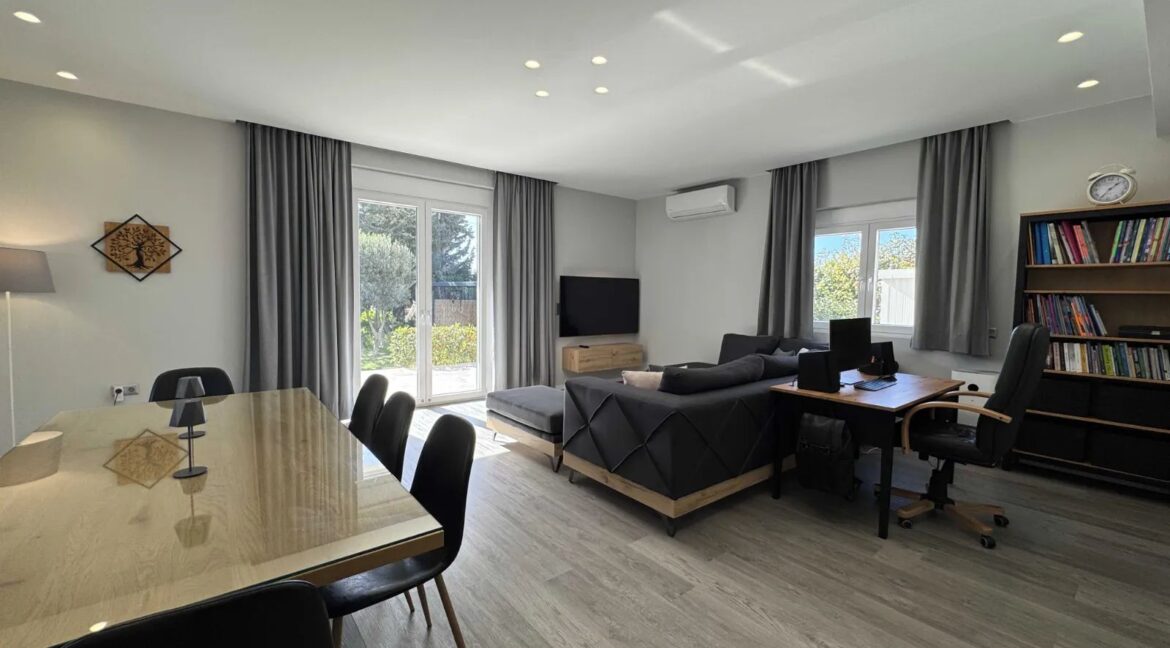 Seaside Villa for Sale in Lagonissi Athens Riviera 5