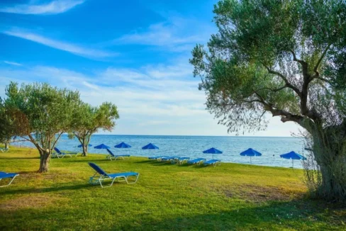 Seaside Villa for Sale in Nea Skioni Halkidiki 4