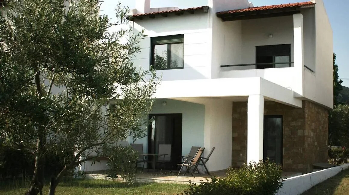 Seaside Villa for Sale in Nea Skioni Halkidiki 7