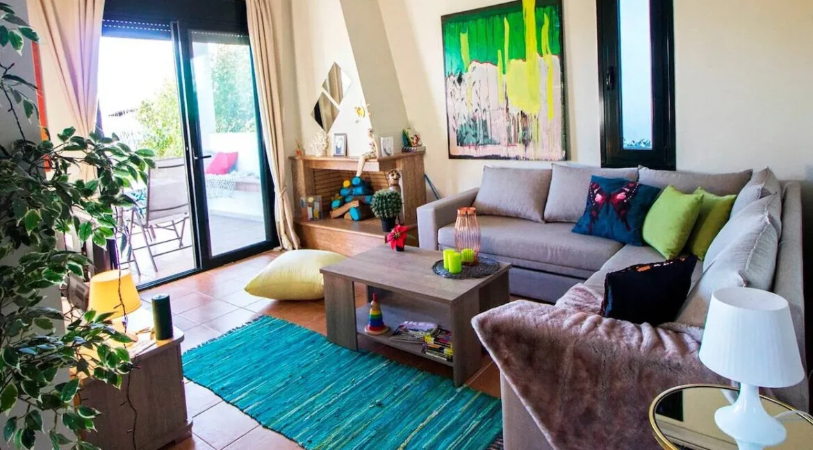 Seaside Villa for Sale in Nea Skioni Halkidiki 8