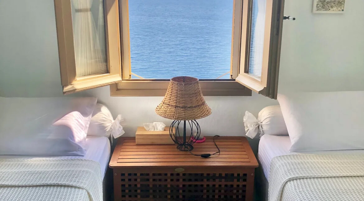 Unique Seafront Property in Kythnos, Cyclades 7