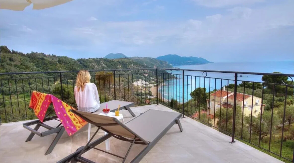 Villa for Sale in Central Corfu, Pelekas 1