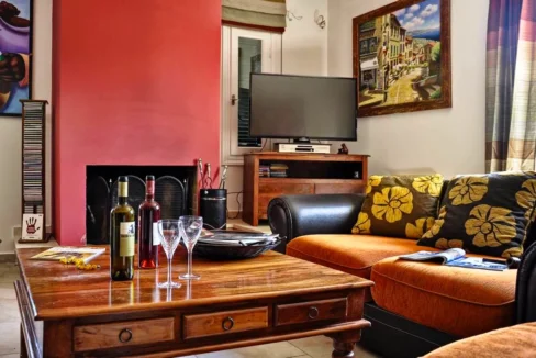 Villa with Swimming Pool for Sale in Central Corfu 27