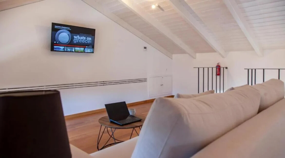 Villas in Sivota Lefkada for sale 2