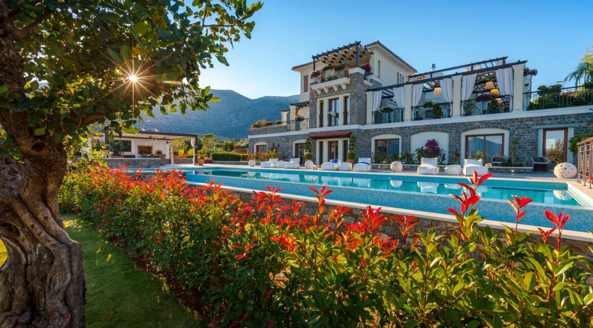 seafront Villas for sale in Elounda Crete 16