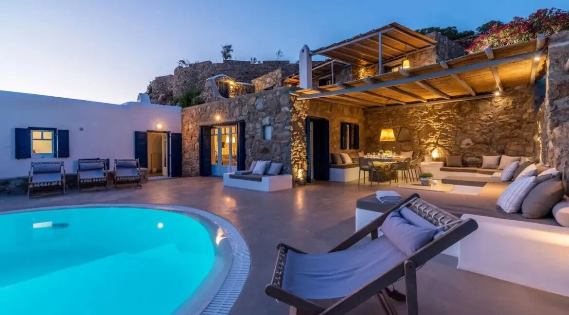 2 Luxury Villas for Sale in Mykonos, Tourlos 1