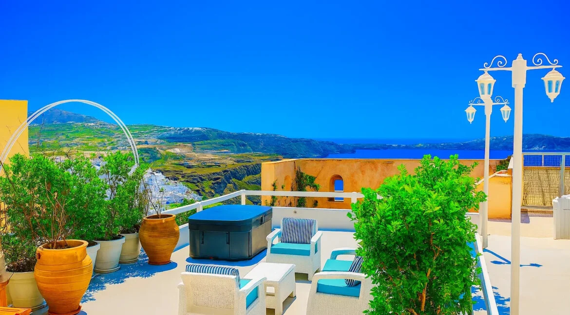 2 Luxury houses for sale in Santorini, Firostefani 1