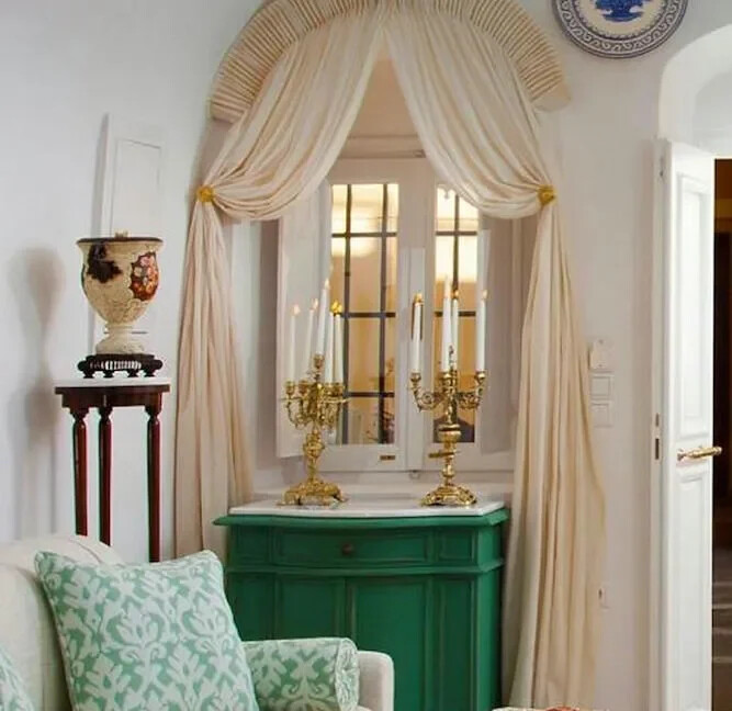 2-Luxury-houses-for-sale-in-Santorini-Firostefani-24