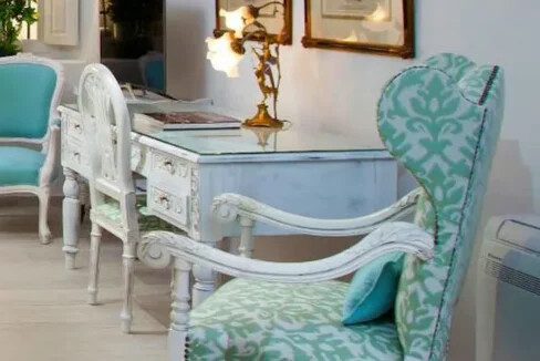 2-Luxury-houses-for-sale-in-Santorini-Firostefani-26