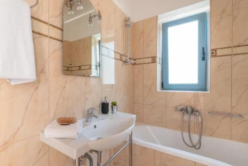 5 bedrooms Property for Sale in Lefkada Greece 17