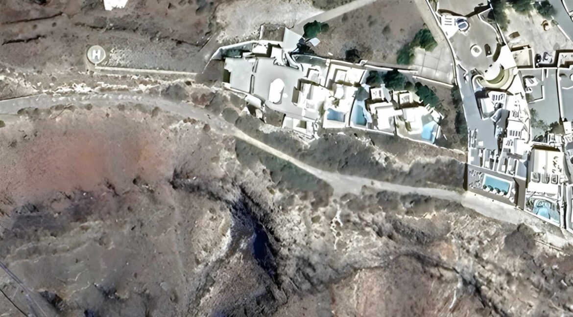 Caldera House for Sale in Santorini Oia 1