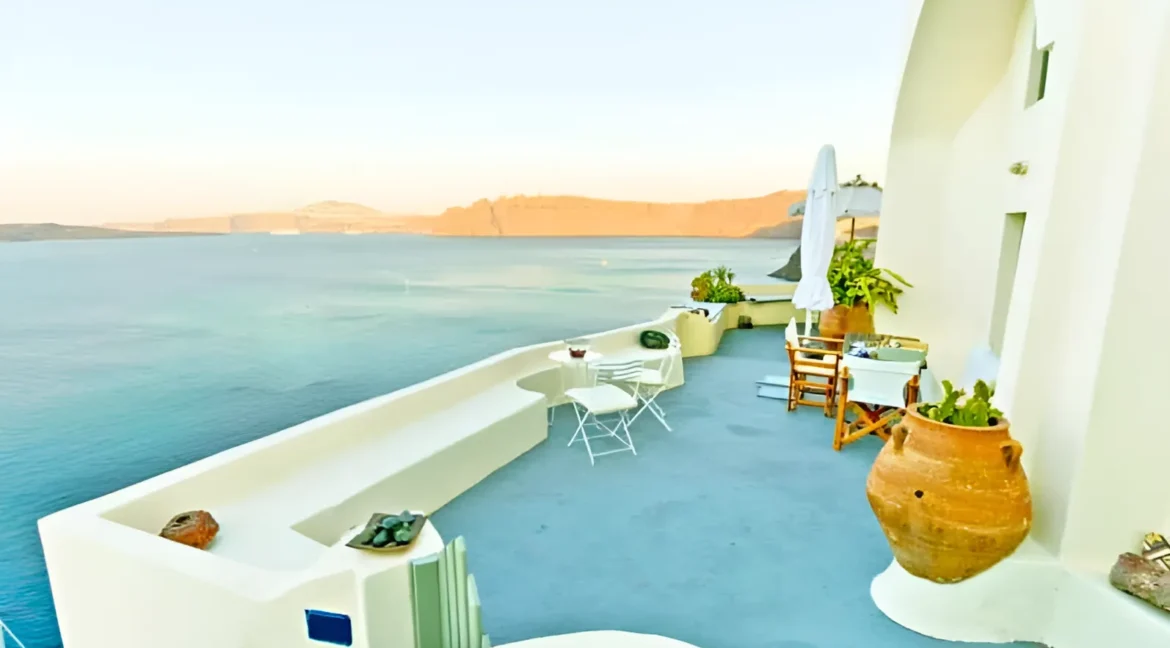 Cave House Oia Santorini Caldera 1