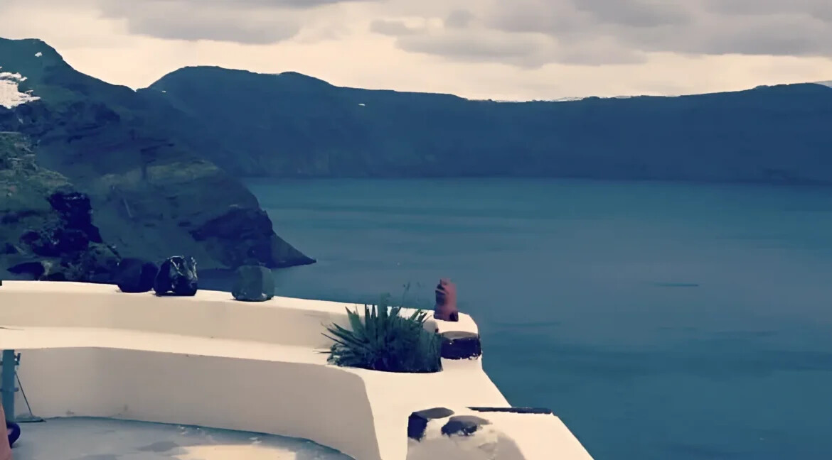 Cave House Oia Santorini Caldera 15