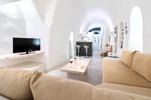 Home in Santorini for sale 13