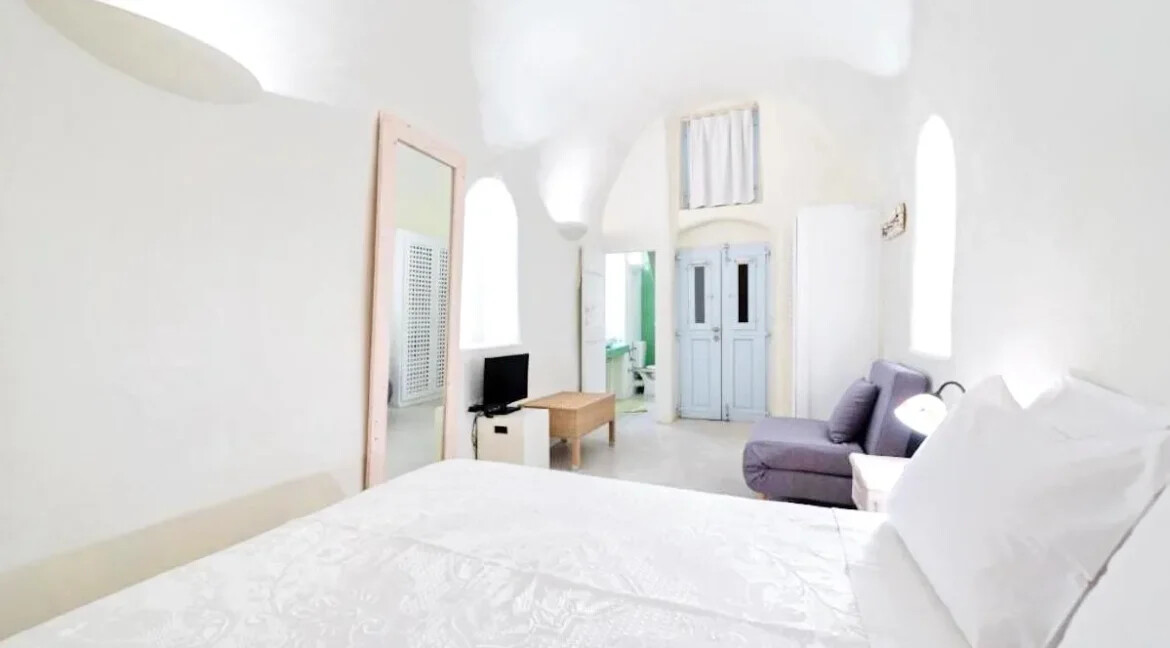 Home in Santorini for sale 16