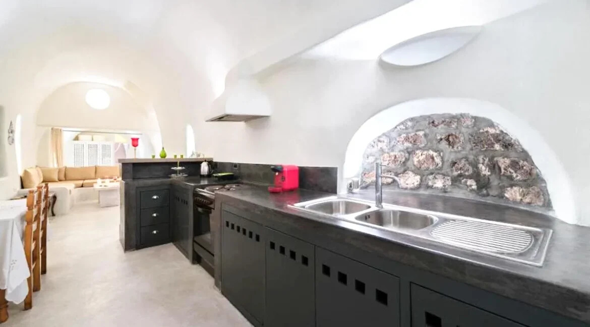 Home in Santorini for sale 17