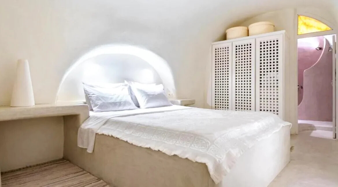 Home in Santorini for sale 24