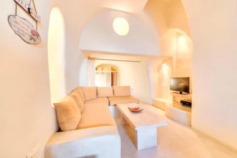 Home in Santorini for sale 26