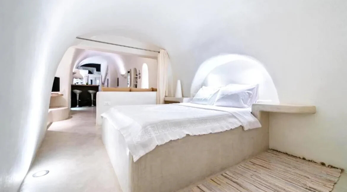Home in Santorini for sale 29