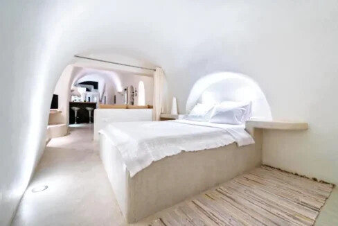 Home in Santorini for sale 29