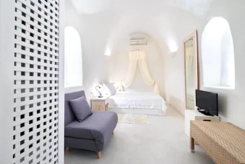 Home in Santorini for sale 3
