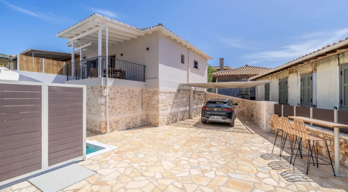 House for sale in Lefkada Greece 16