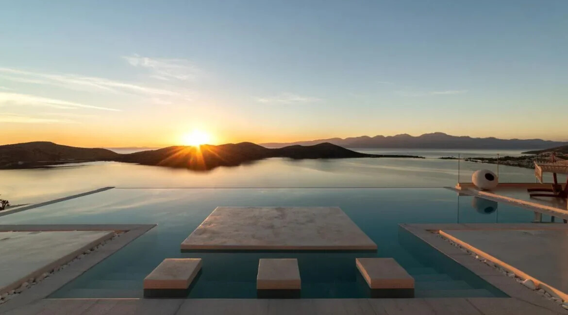 Luxurious Villa for Sale in Elounda, Crete 11