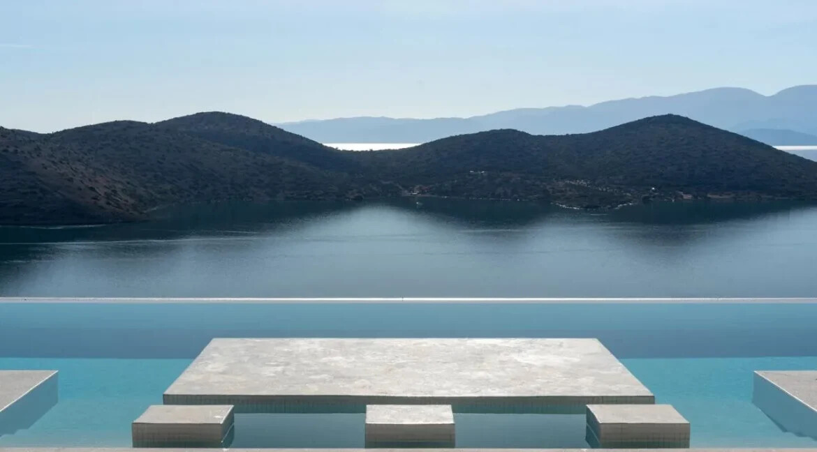Luxurious Villa for Sale in Elounda, Crete 8
