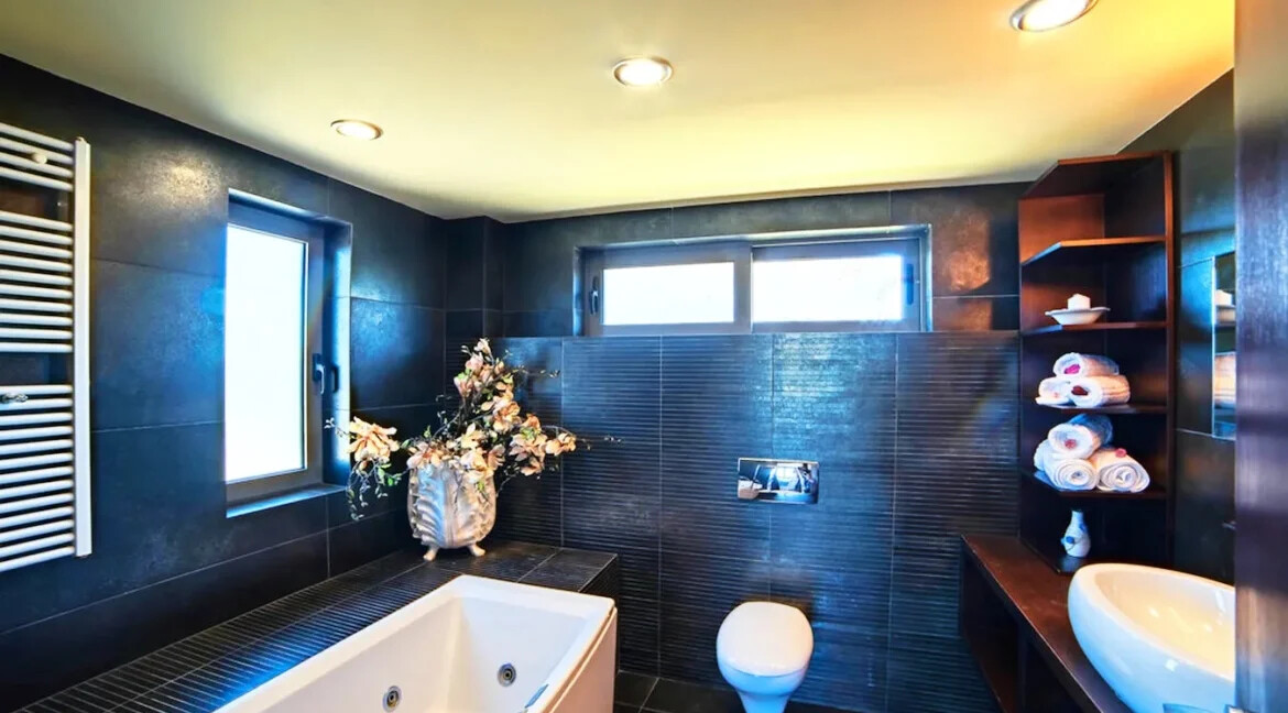 Luxurious Villa for sale Rethymno Crete Greece 15