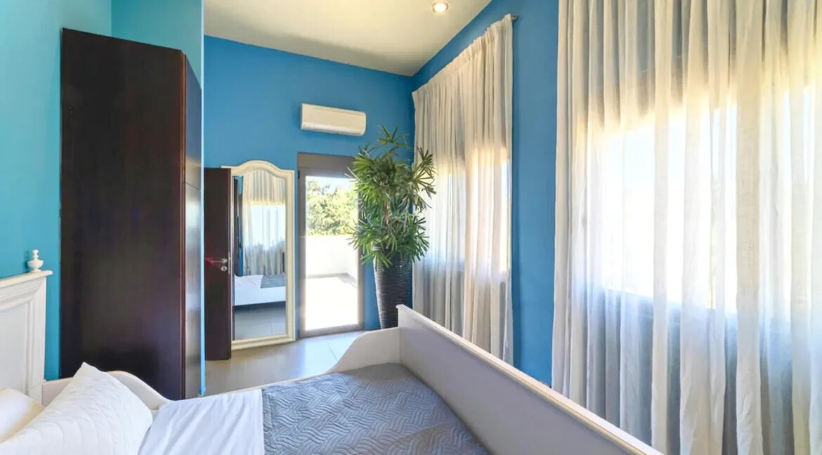 Luxurious Villa for sale Rethymno Crete Greece 9