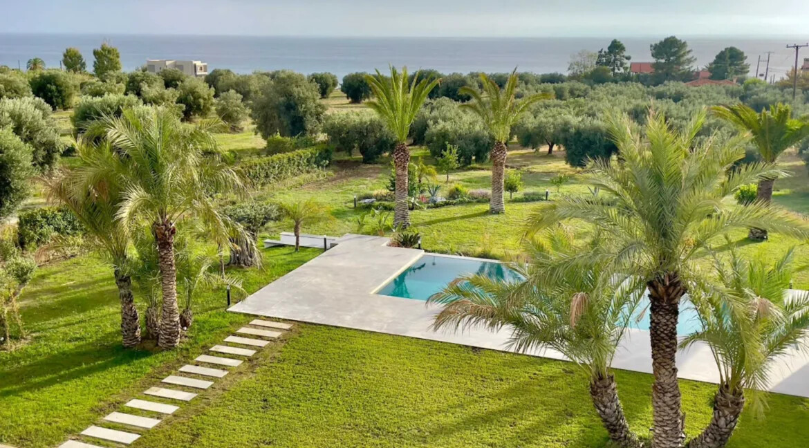 Luxury House for Sale in Halkidiki Pallini, Nea Skioni