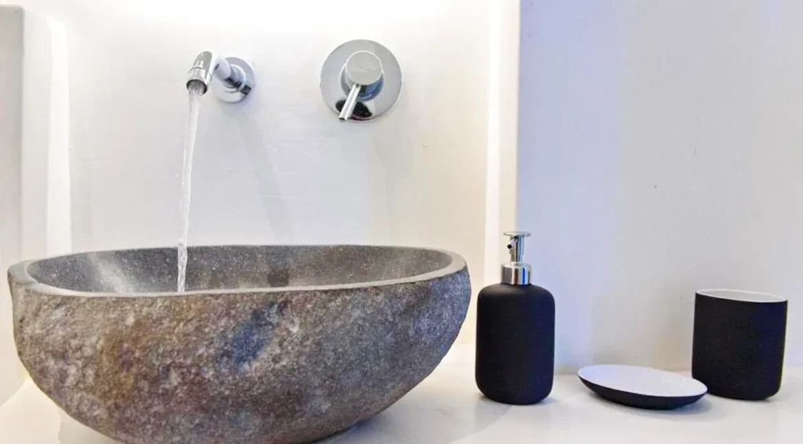 Luxury Suite for Sale in Santorini, Greece 13