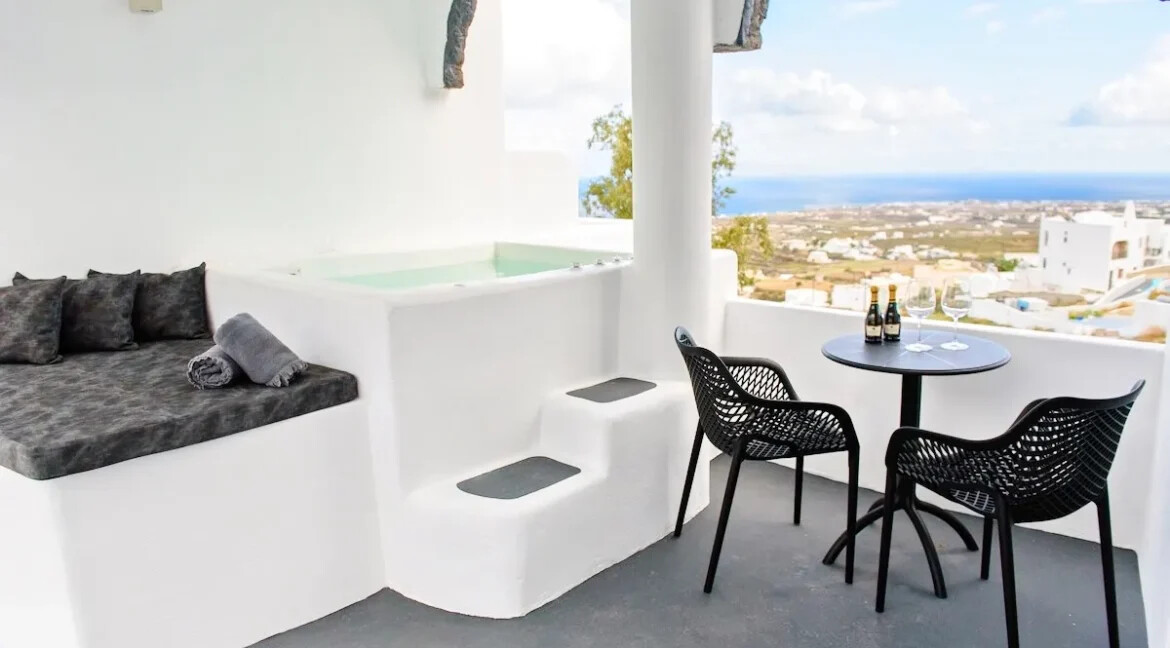 Luxury Suite for Sale in Santorini, Greece 4