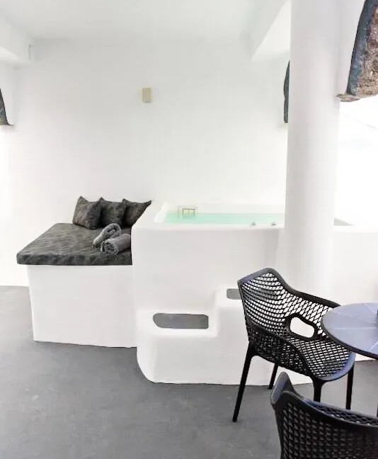 Luxury Suite for Sale in Santorini, Greece 9