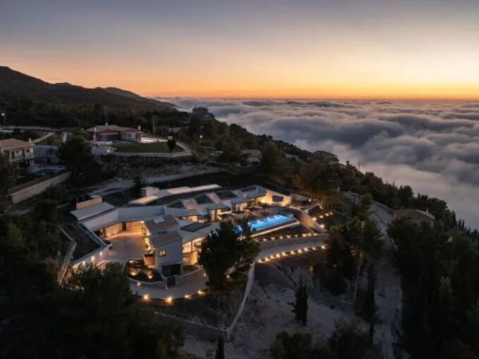 Luxury Villa for Sale in Lefkada – Modern Architectural Design