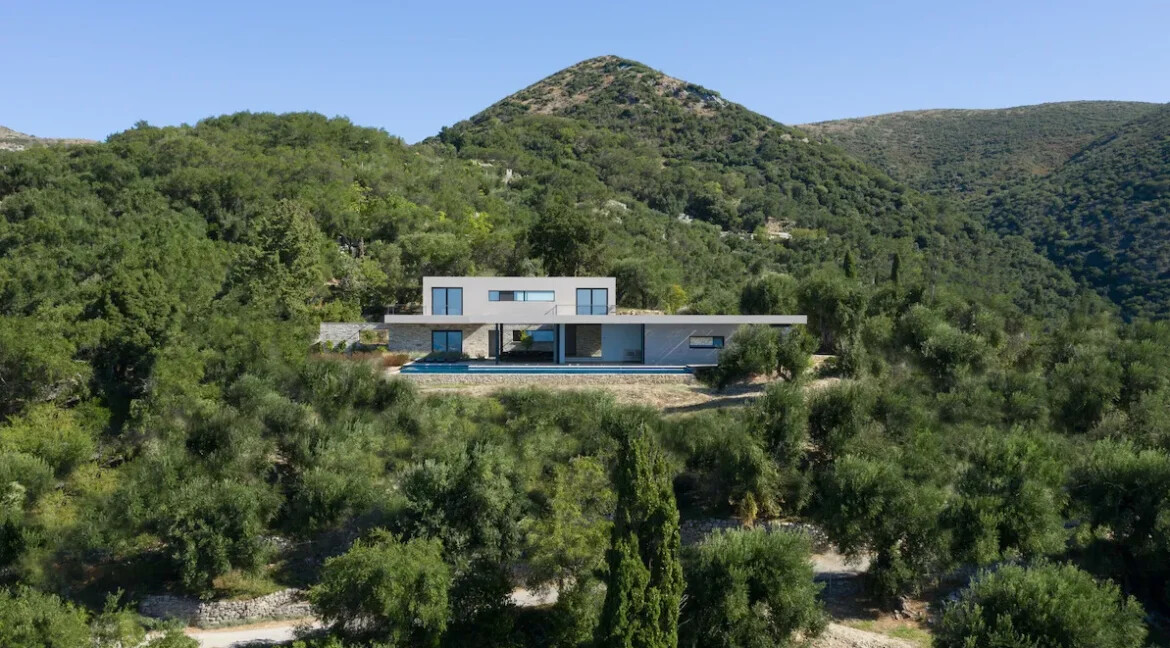 Luxury Villa for sale in Corfu Greece, Barbati 2