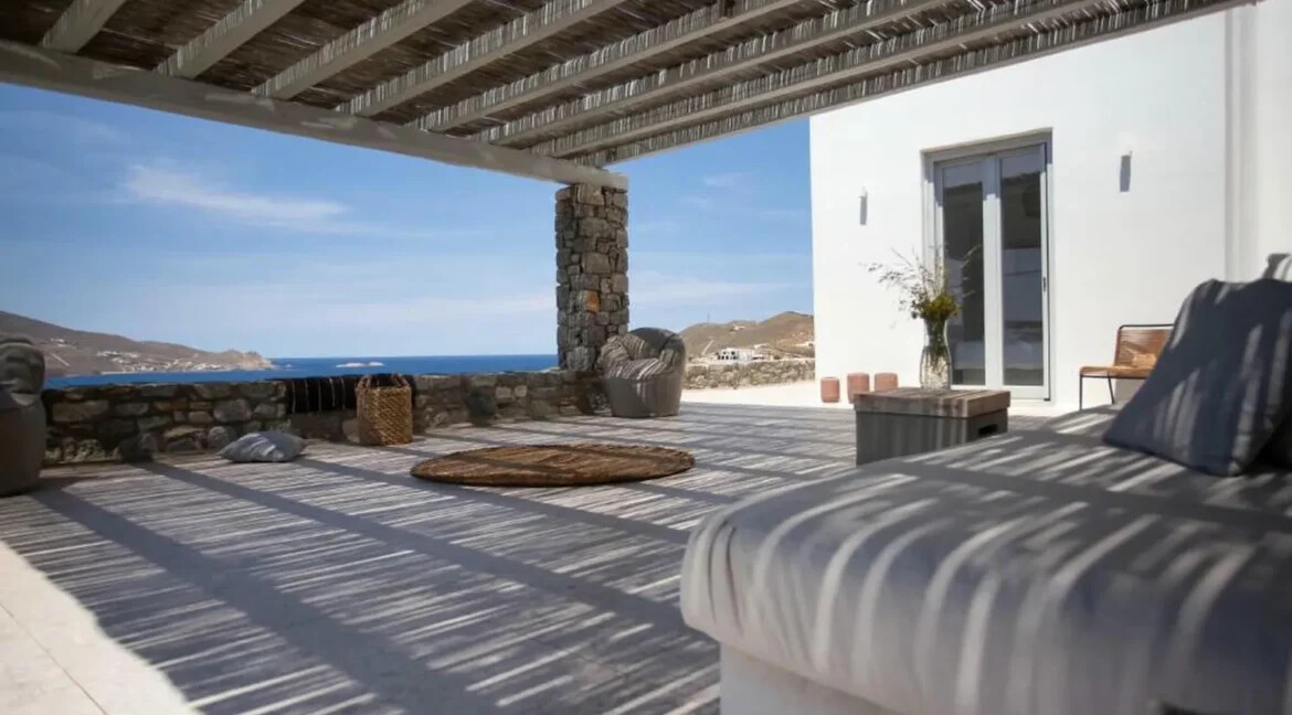 Luxury Villa for sale on Mykonos, Greece 1