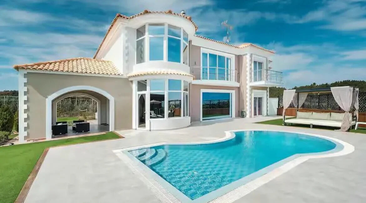 Luxury Villa with Sea View for Sale in Rhodes 10